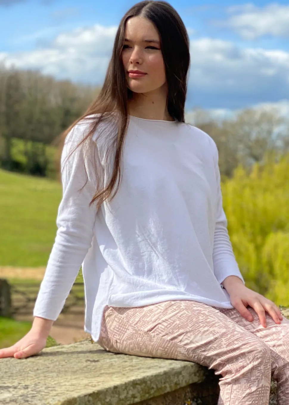 cashmere_mix_round_neck_k_0-3.webp Cashmere Mix Round Neck Knit in Neutrals