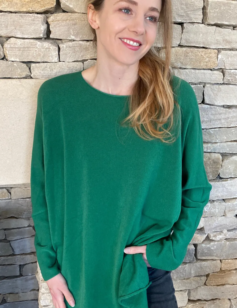 cashmere_mix_round_neck_k_5-2.webp Cashmere Mix Round Neck Knit in Shades of Green