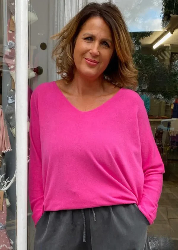 Cashmere Mix V Neck Knit in Fruits, Pinks & Berrys