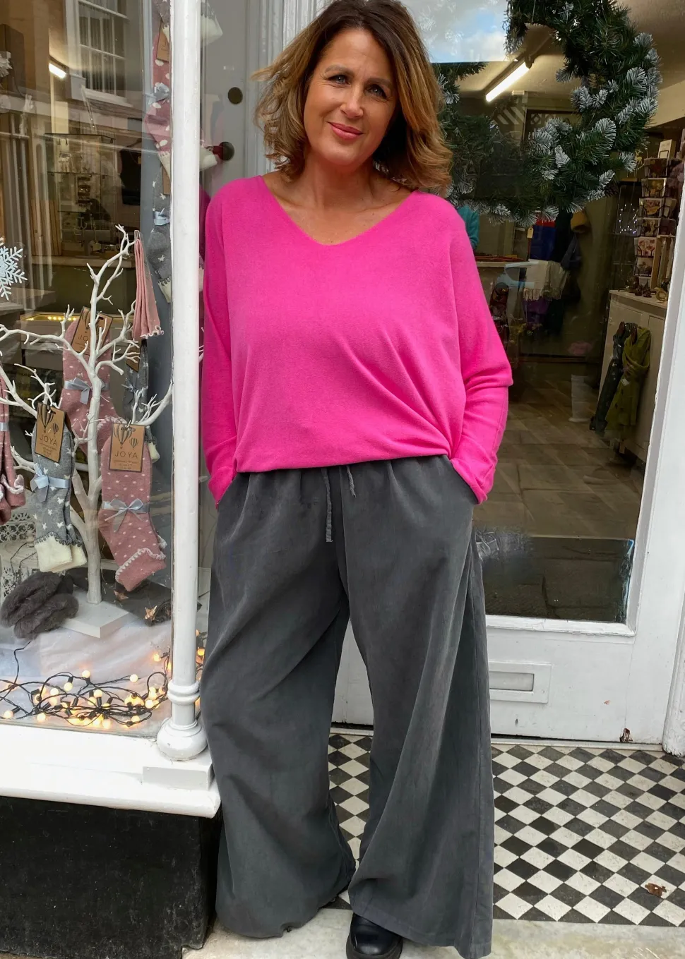 cashmere_mix_v_neck_knit__4-2.webp Cashmere Mix V Neck Knit in Fruits, Pinks & Berrys