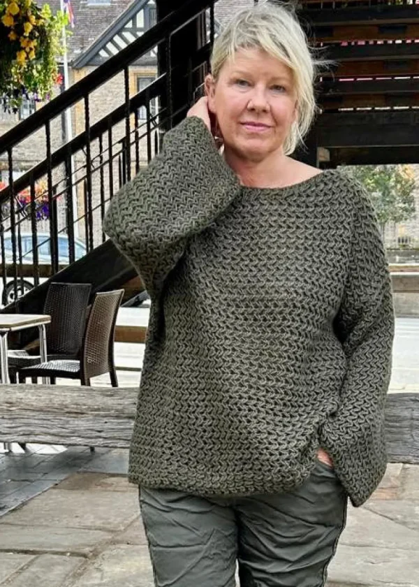 Chunky Slash Neck Knit
