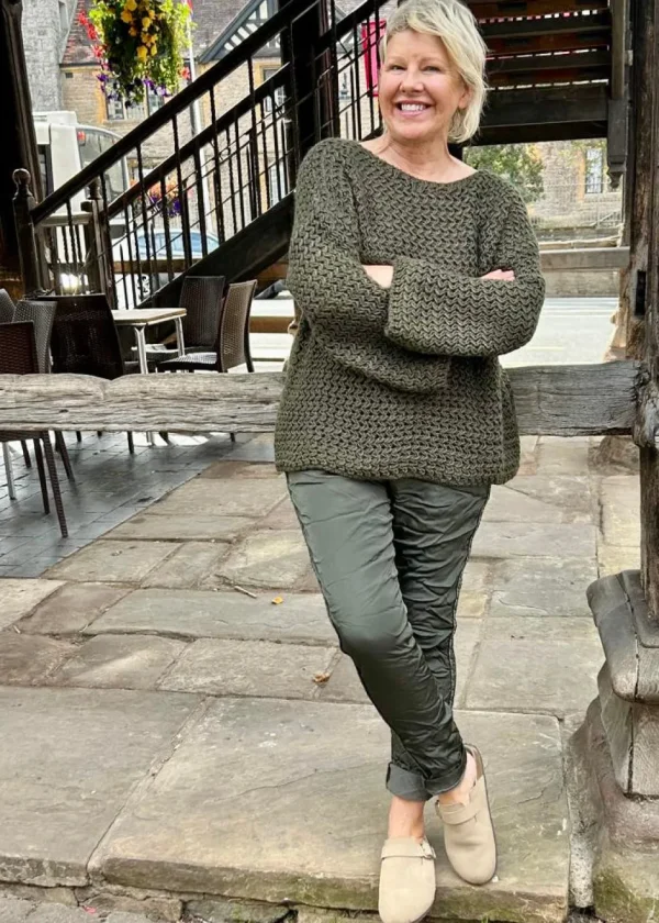 Chunky Slash Neck Knit