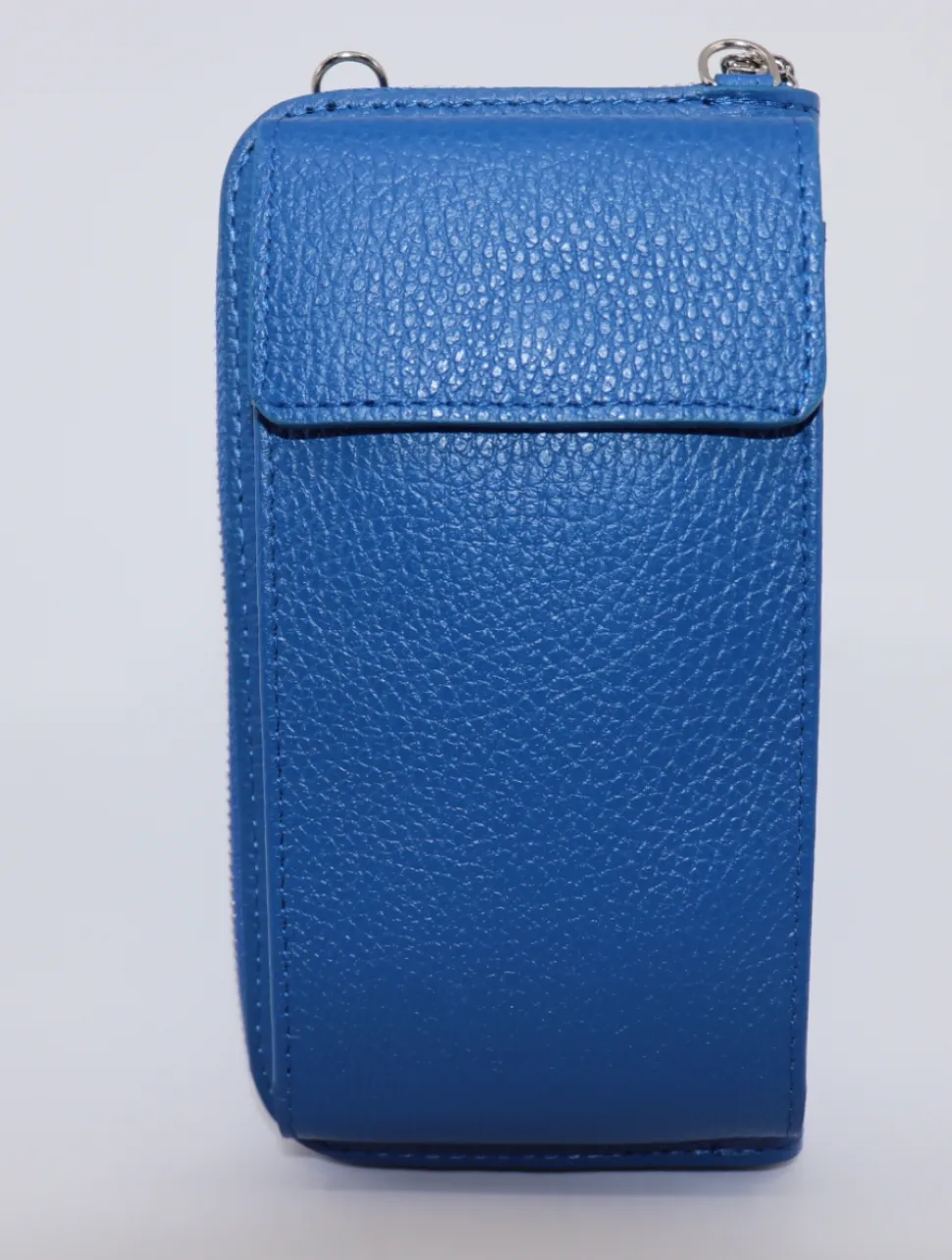 classic_leather_phone_bag_19.webp Classic Leather Phone Bag