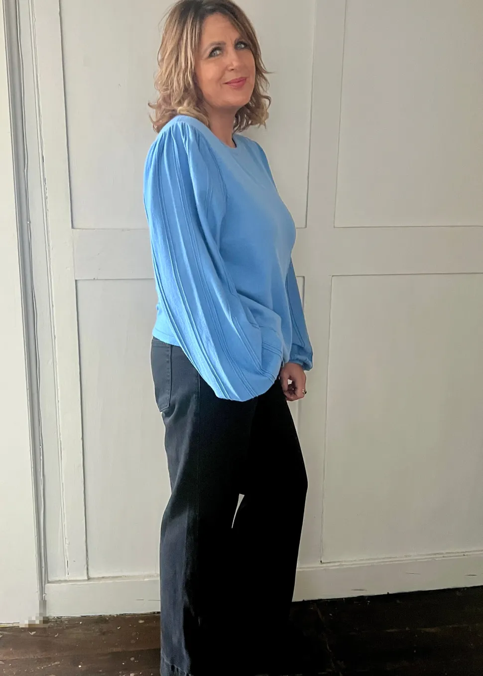 dela_pullover_in_silver_l_4.webp Dela Pullover in Silver Lake Blue