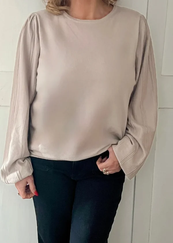 Dela Pullover in String