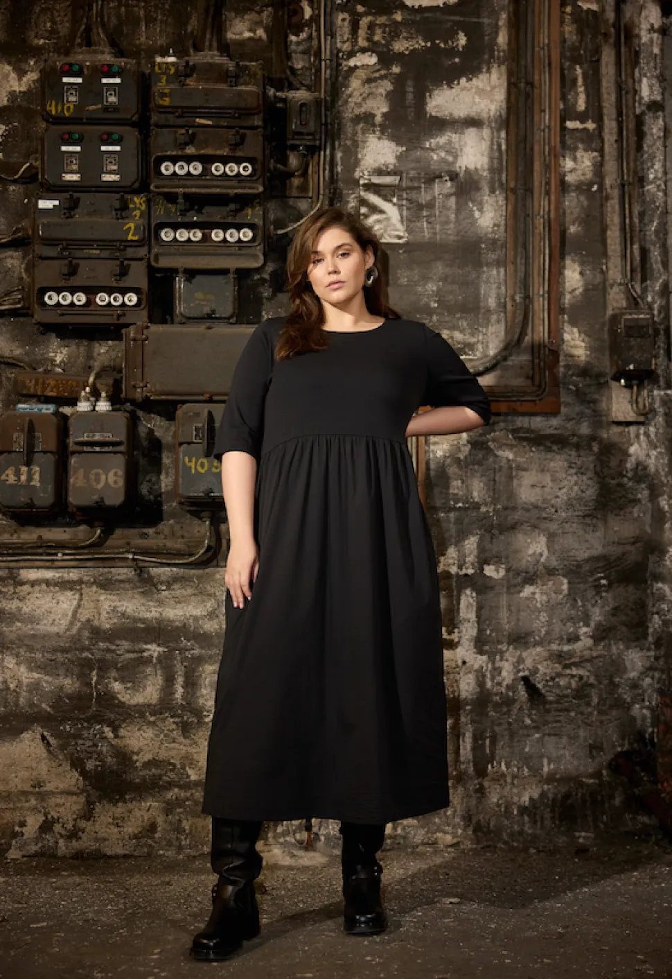 glendale__dress_from_our__5.webp Glendale 3 Dress from our Curvy Wasabi Range