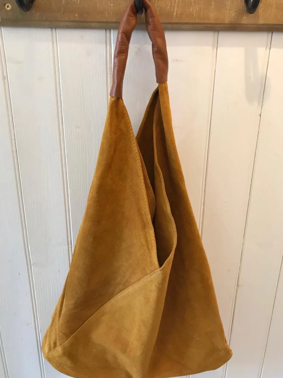 hobo_v_suede_shoulder_bag_9.webp Hobo V Suede Shoulder Bag