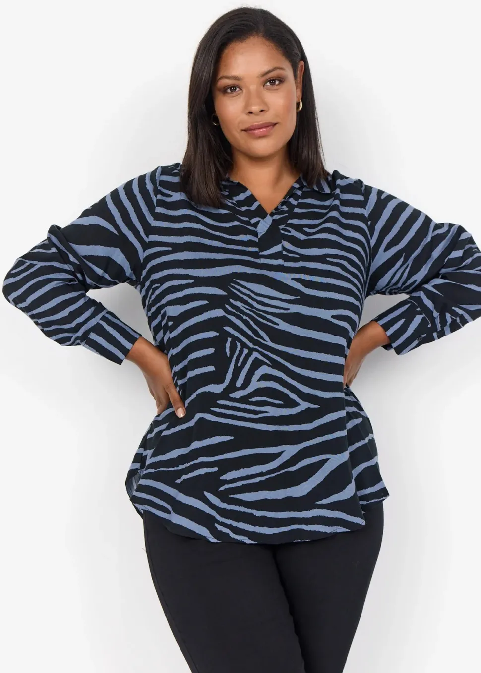 kenja__blouse_in_blue_0.webp Kenja 2 Blouse in Blue
