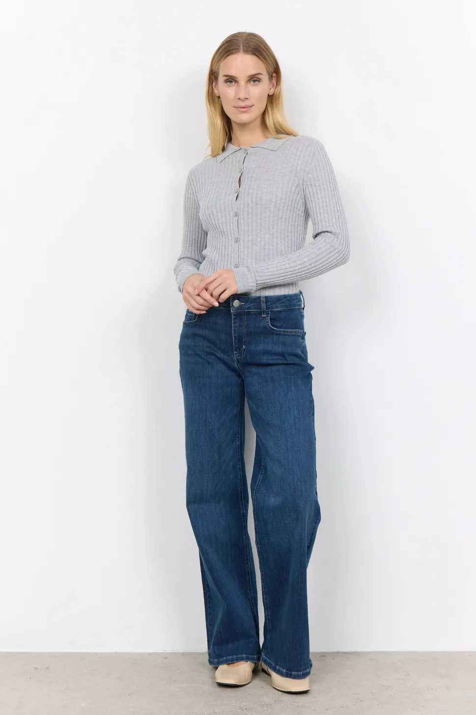 kimberly_b_jeans_in_denim_5.webp Kimberly 24b Jeans in Denim