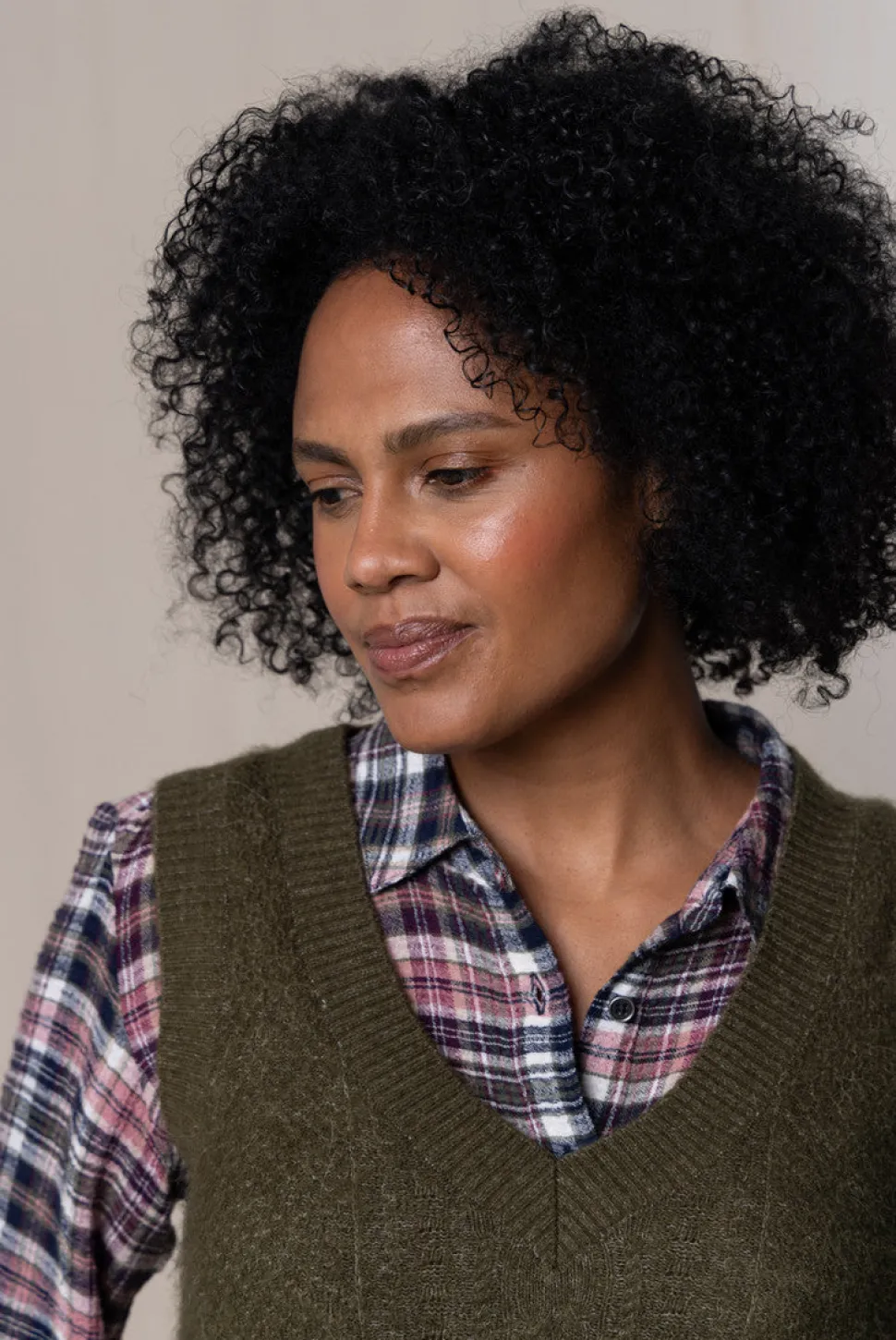 laurel_cable_knit_tank_in_1.webp Laurel Cable Knit Tank in Olive