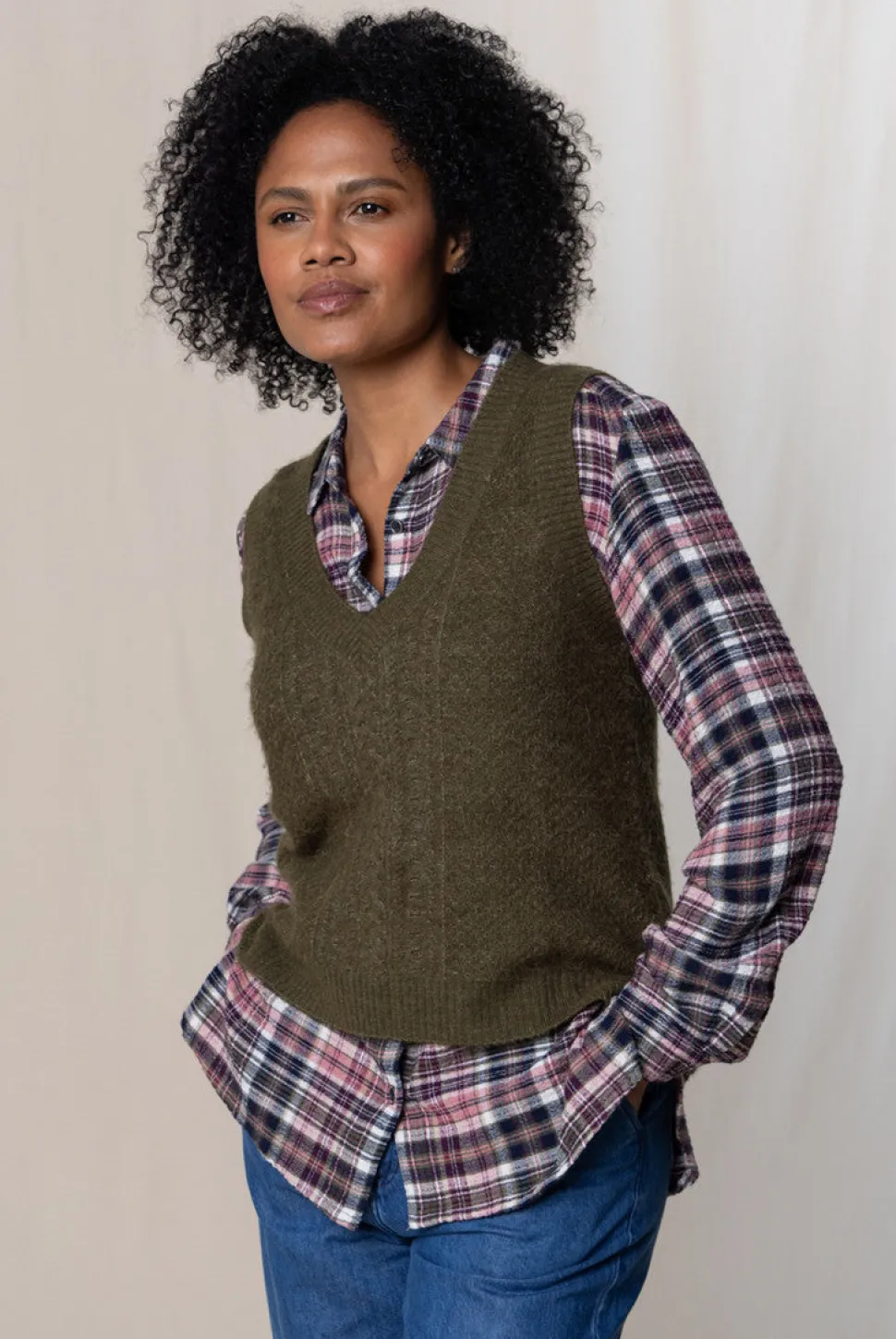 laurel_cable_knit_tank_in_4.webp Laurel Cable Knit Tank in Olive