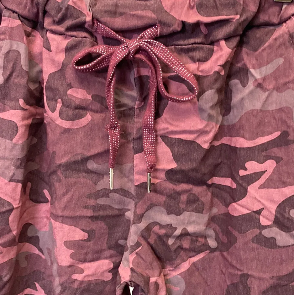magic_camo_trousers_24.webp Magic Camo Trousers