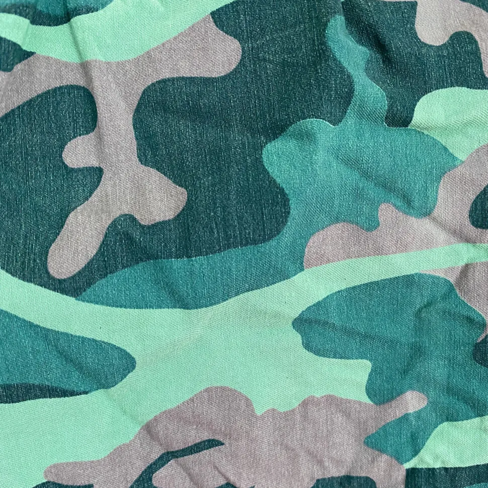 magic_camo_trousers_25.webp Magic Camo Trousers