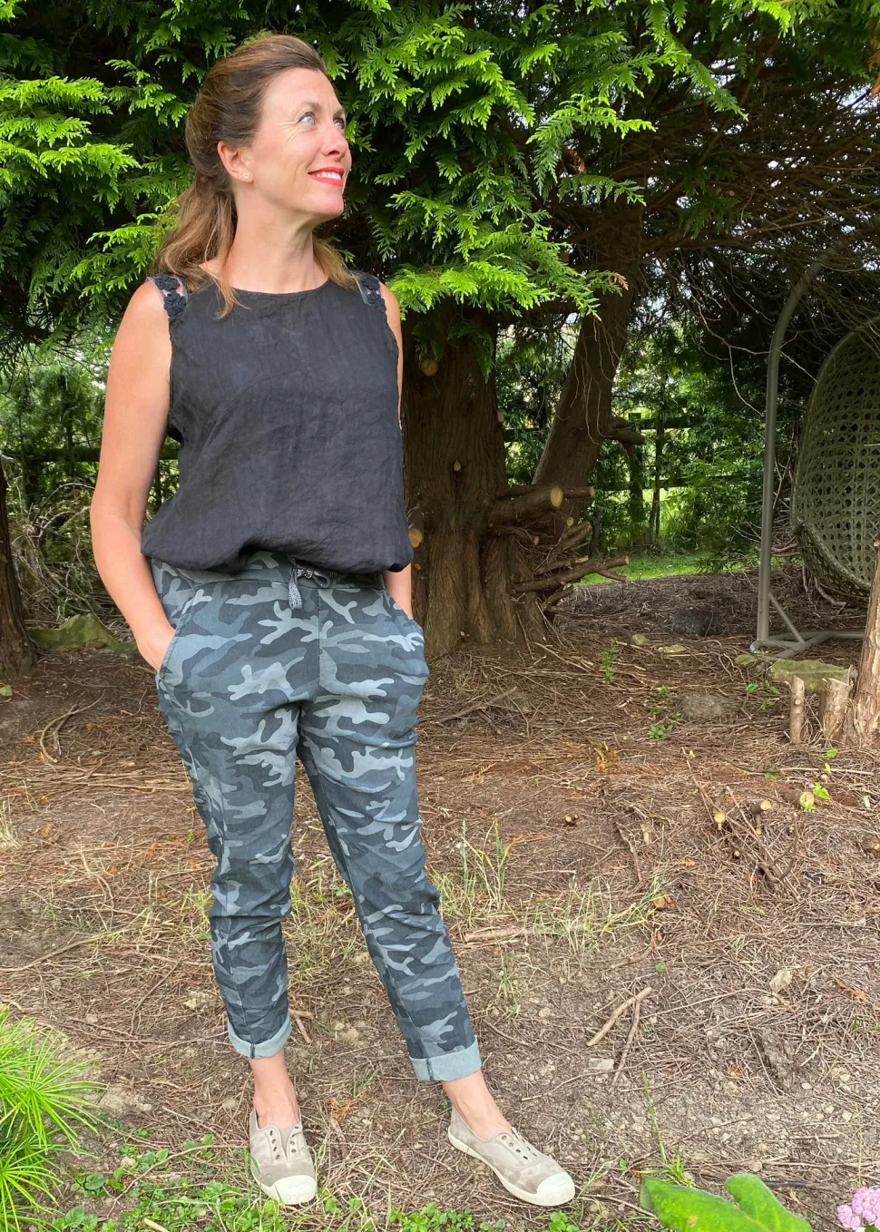 magic_camo_trousers_3.webp Magic Camo Trousers