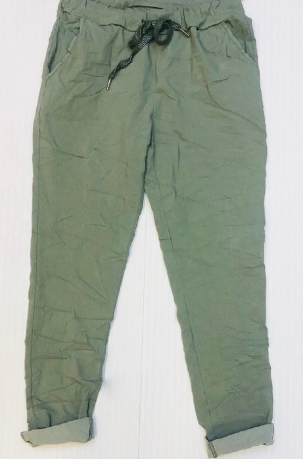magic_plain_trousers_in_s_7.webp Magic Plain Trousers in Shades of Green