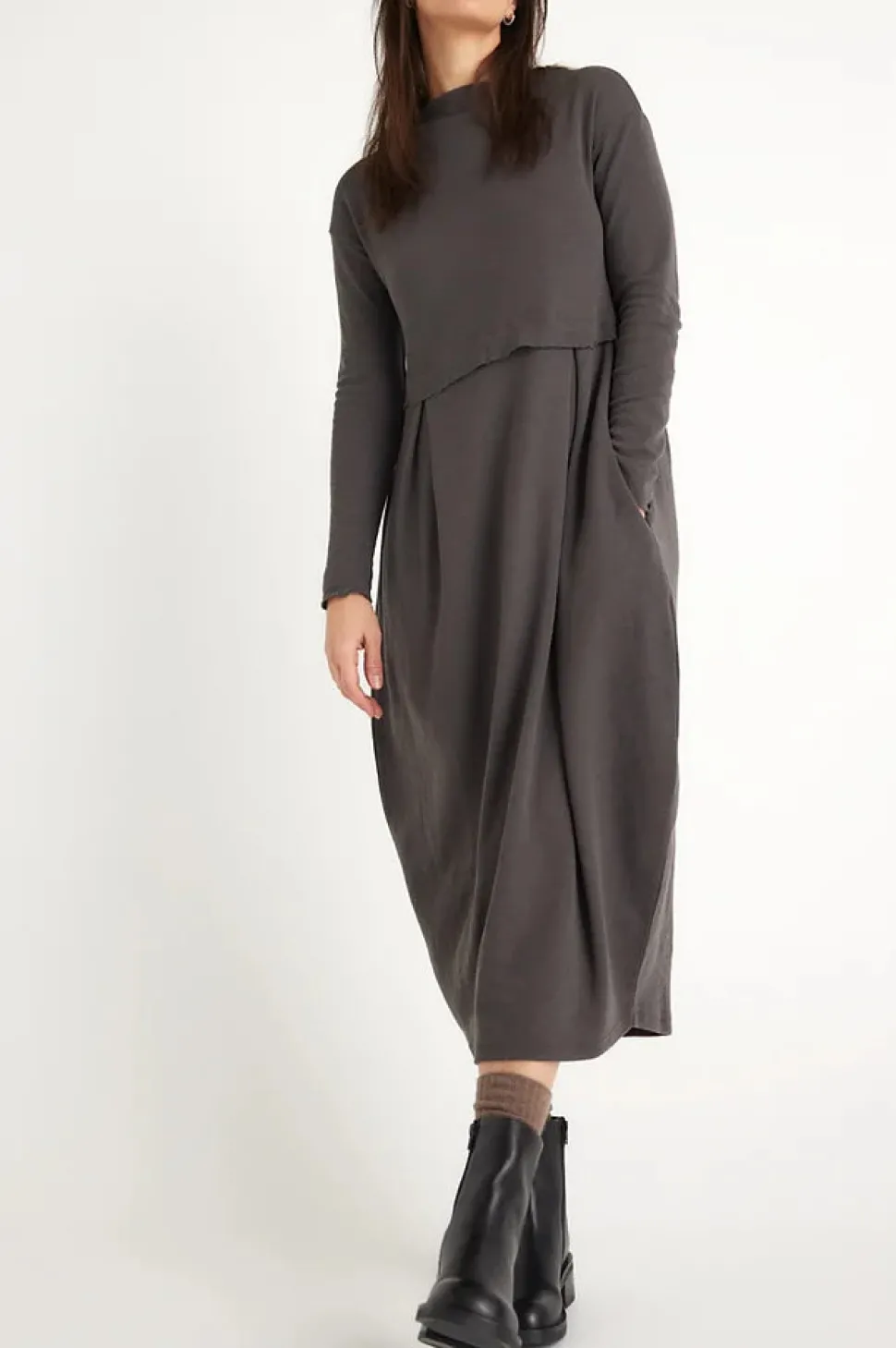 merino_wool_long_blusbar__5.webp Merino Wool Long Blusbar Dress with Pleats & High Neck in Elephant Mel