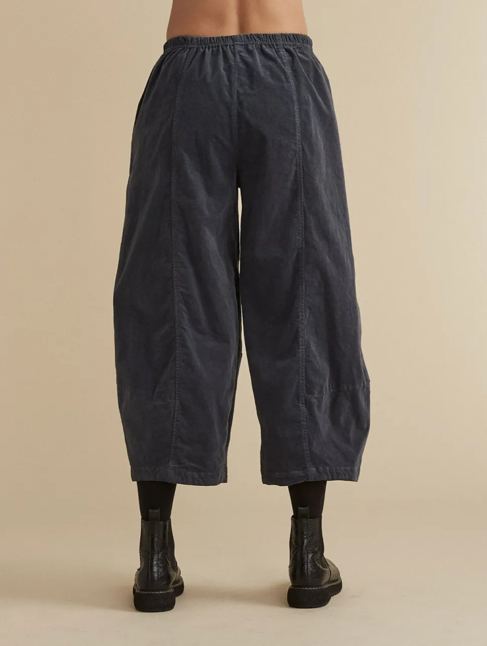 mini_cord_lantern_pants_i_5.webp Mini Cord Lantern Pants in Saddle & Black
