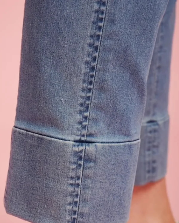 Robell Denim Bella 3/4 Length Jeans in Light Denim 62