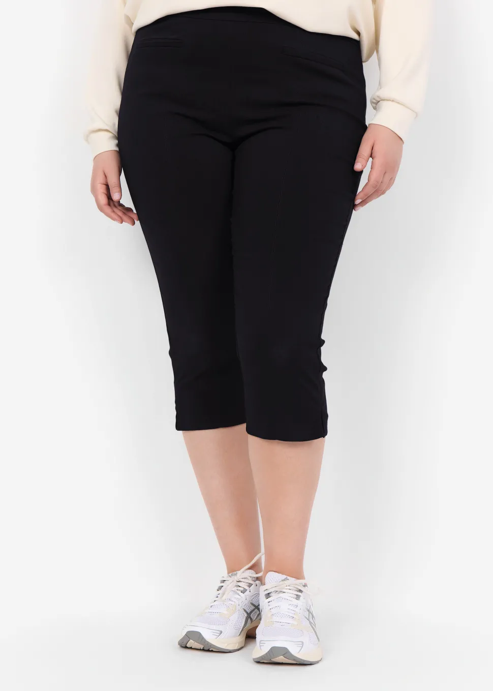 smilla__trousers_in_black_0.webp Smilla 5 Trousers in Black
