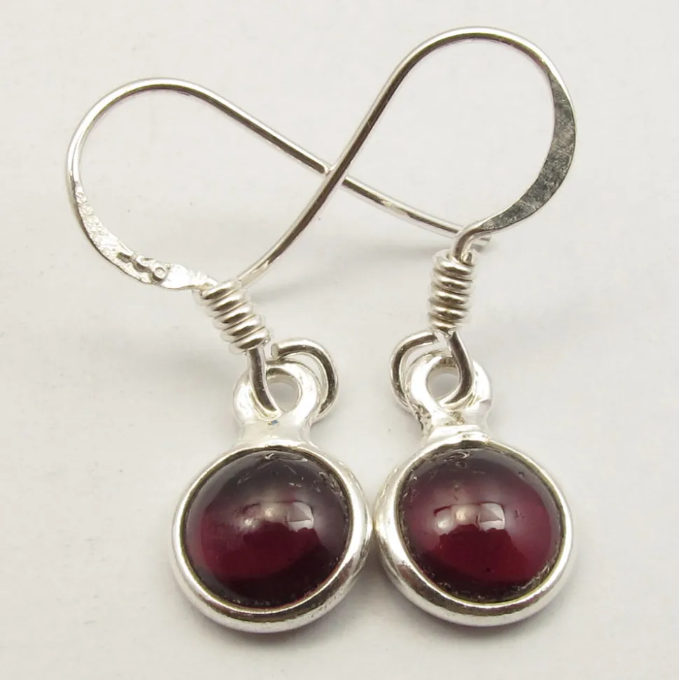 solid_silver_garnet_caboc_1.webp Solid Silver Garnet Cabochon Round Drop Earrings