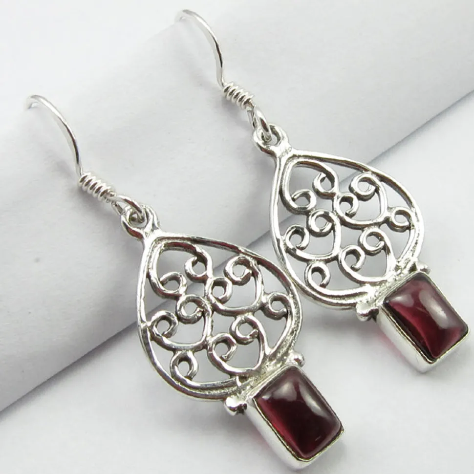 solid_silver_garnet_moroc_3.webp Solid Silver Garnet Moroccan Style Drop Earrings