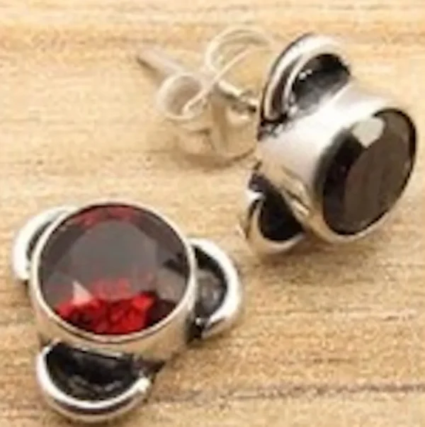 Solid Silver Garnet Stud Earrings with Triple Curve Frame