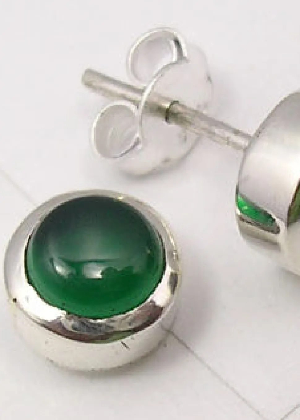 solid_silver_green_onyx_s_1-2.webp Solid Silver Green Onyx Stud Earrings