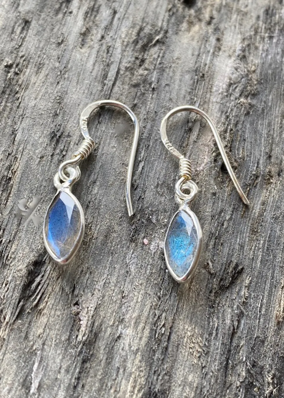 solid_silver_labradorite__0.webp Solid Silver Labradorite Marquise Drop Earrings