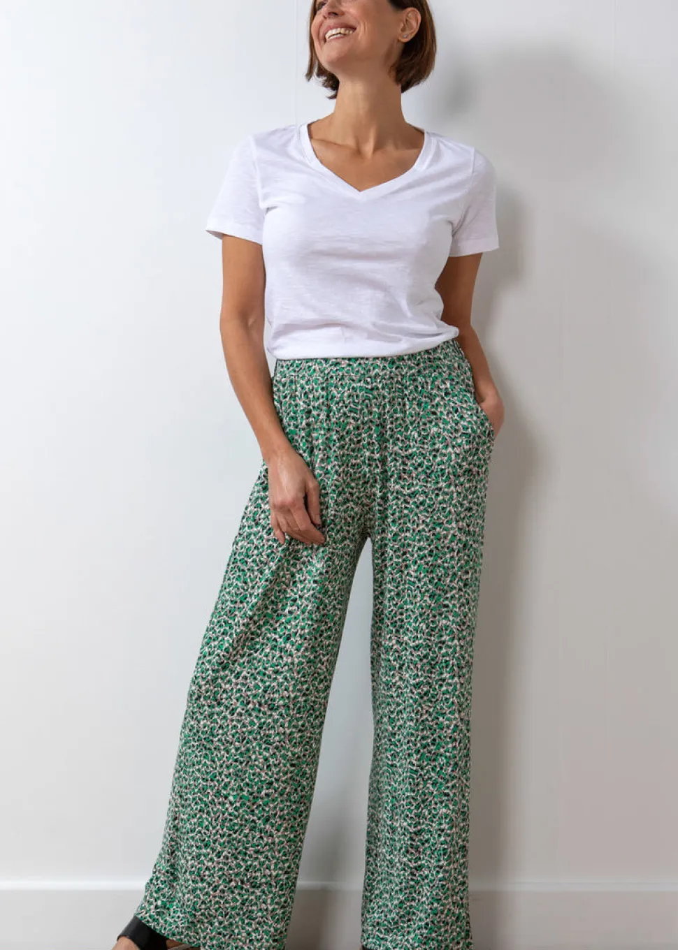 spring_breeze_trouser_ani_1.webp Spring Breeze Trouser Animal Taupe