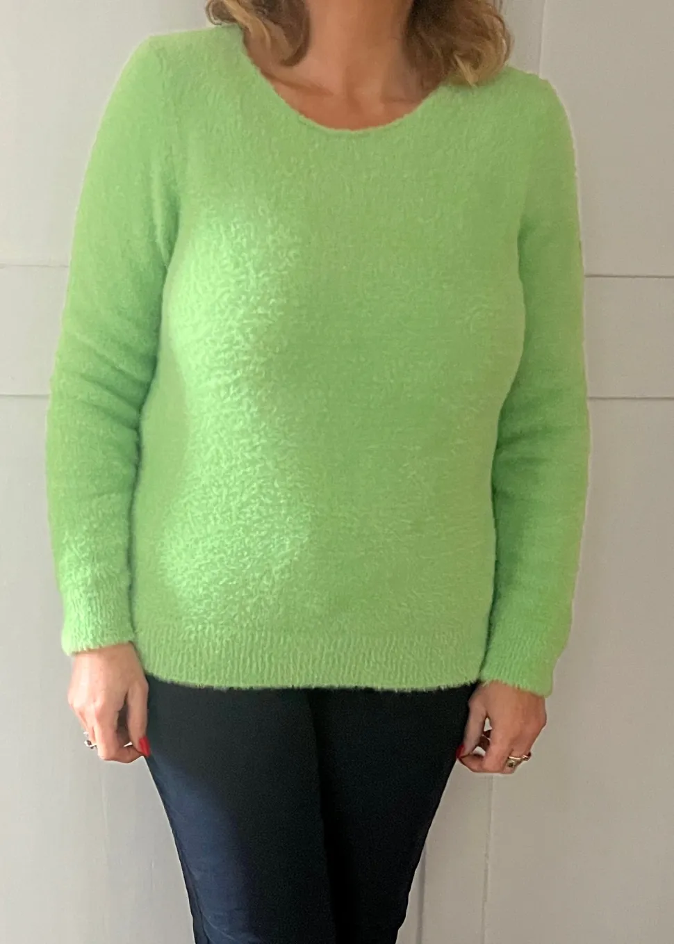 super_soft_fluffy_round_n_1.webp Super Soft Fluffy Round Neck