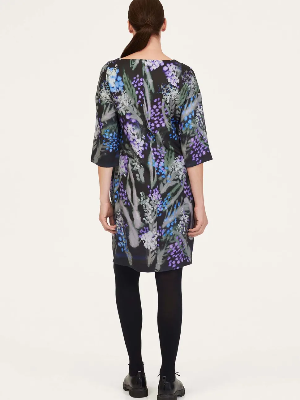 sylva_tencel_crepe_shift__2.webp Sylva Tencel™ Crepe Shift Dress - Black