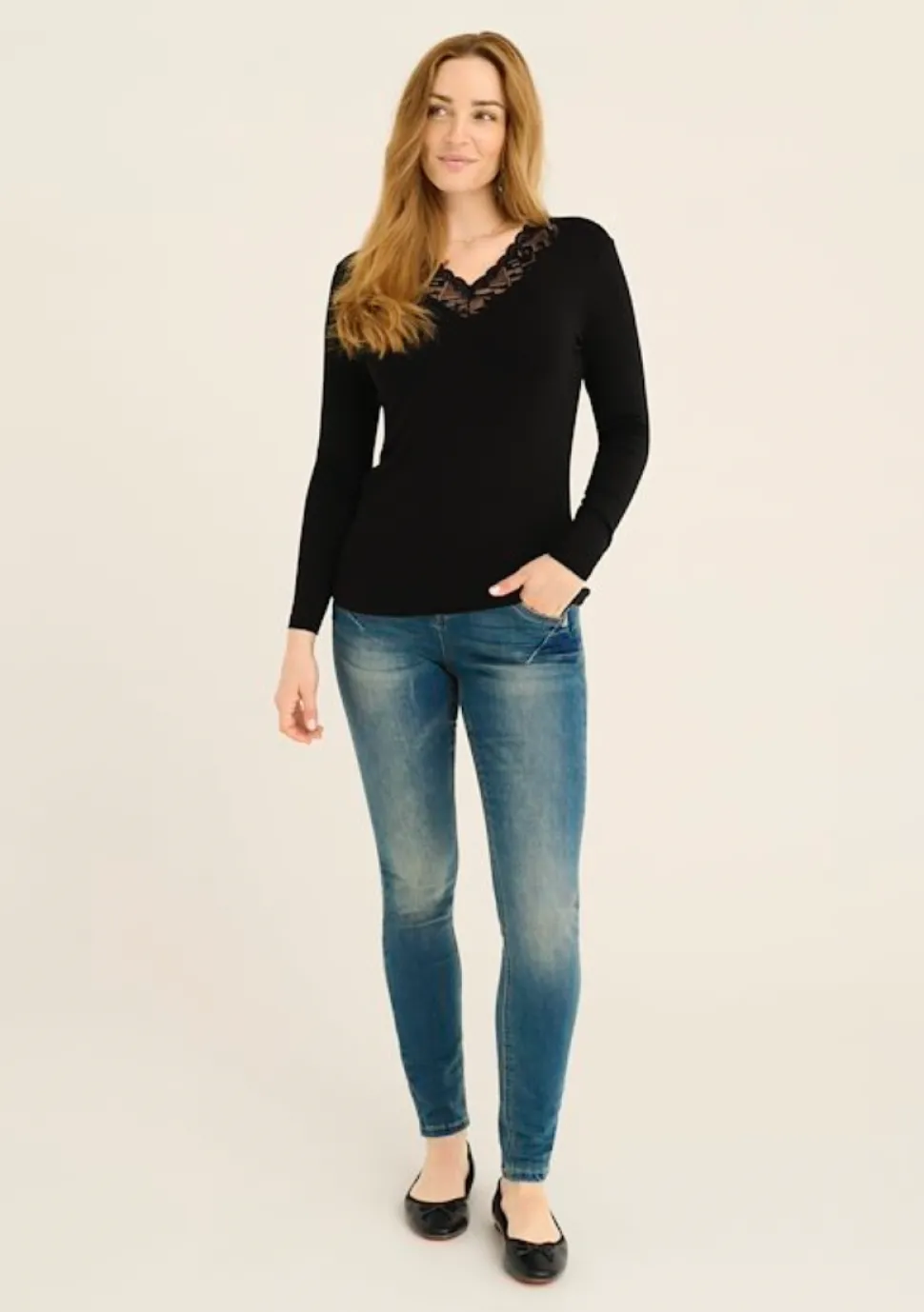 trulla_long_sleeve_top_in_3.webp Trulla Long Sleeve Top in White & Black