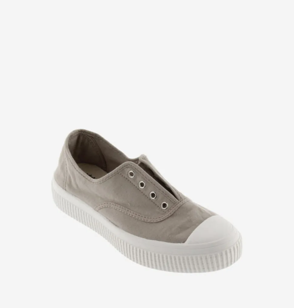 victoria_canvas_plimsoll__2.webp Victoria Canvas Plimsoll in Beige