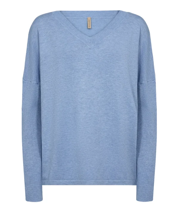 Dollie 722 V Neck Pullover in Air Blue