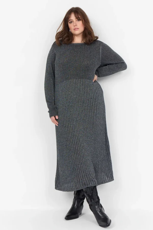 Kiri 3 Dress